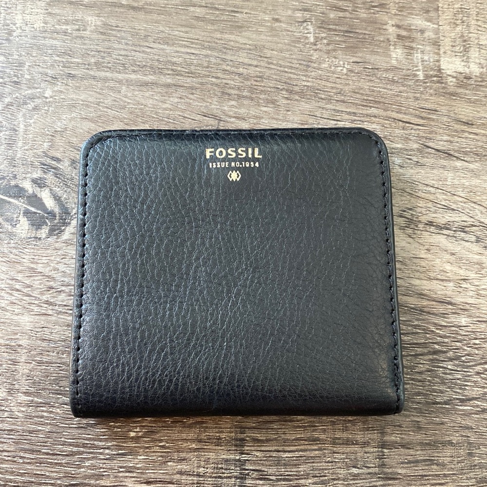 Fossil Mini Wallet!